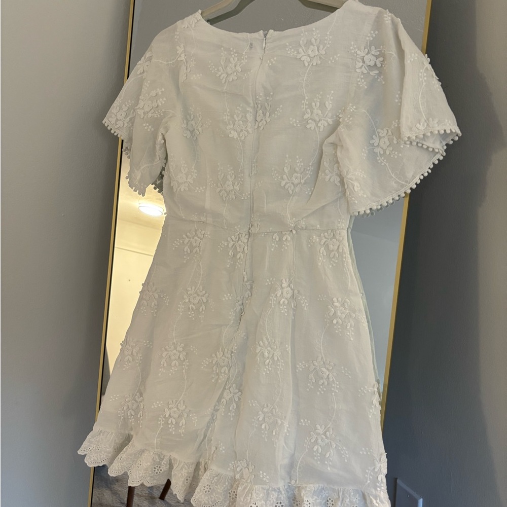 White Lace Dress with Short Sleeves - Picture 2 of 4
